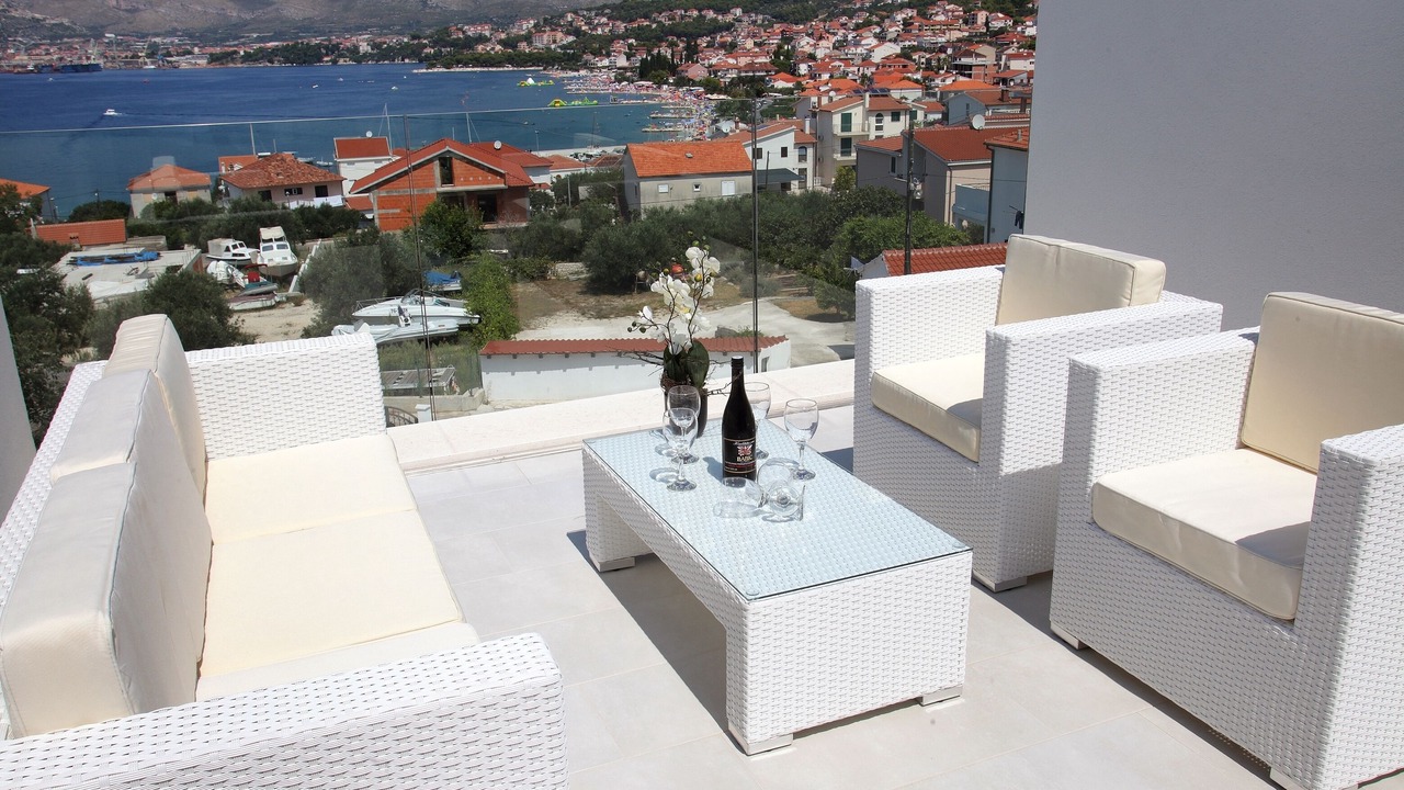 Photo of Patio Balcony in Okrug Gornji