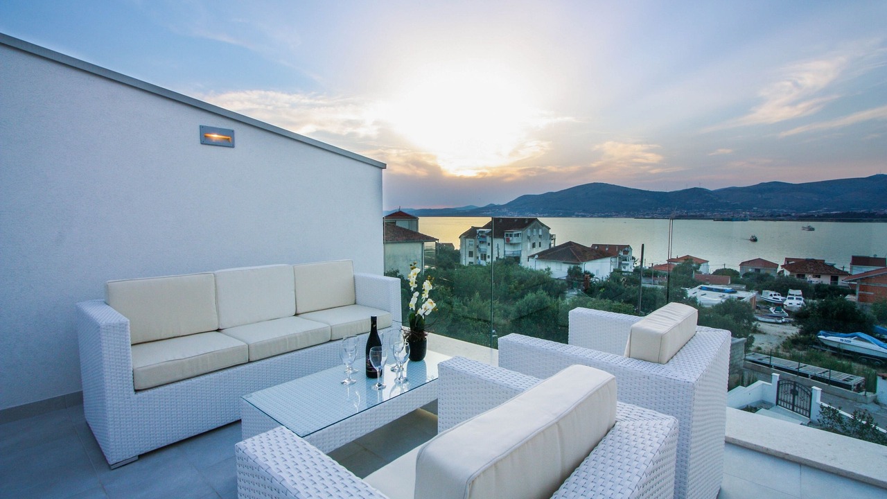 Photo of Patio Balcony in Okrug Gornji