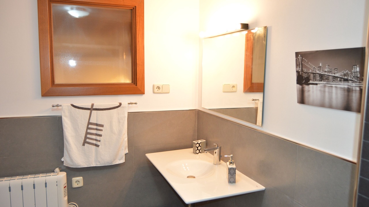 Photo of Bathroom in Toledo City Center