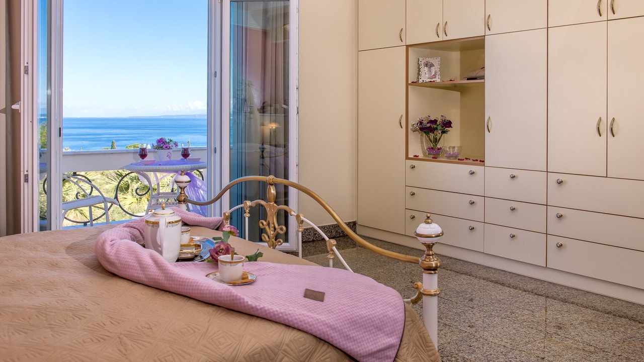 Photo of Others in Akrotiri