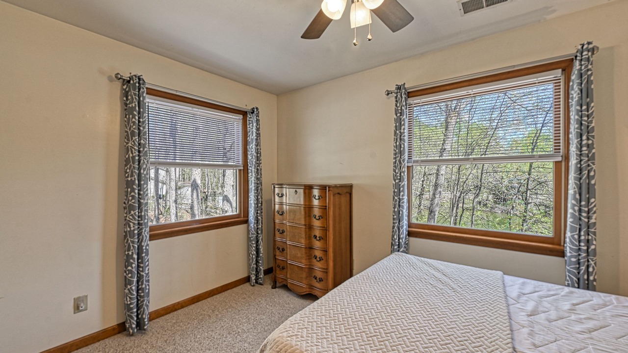 Photo of Bedroom in Mineral