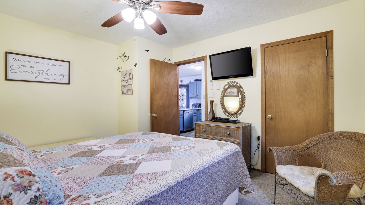 Photo of Bedroom in Tobyhanna