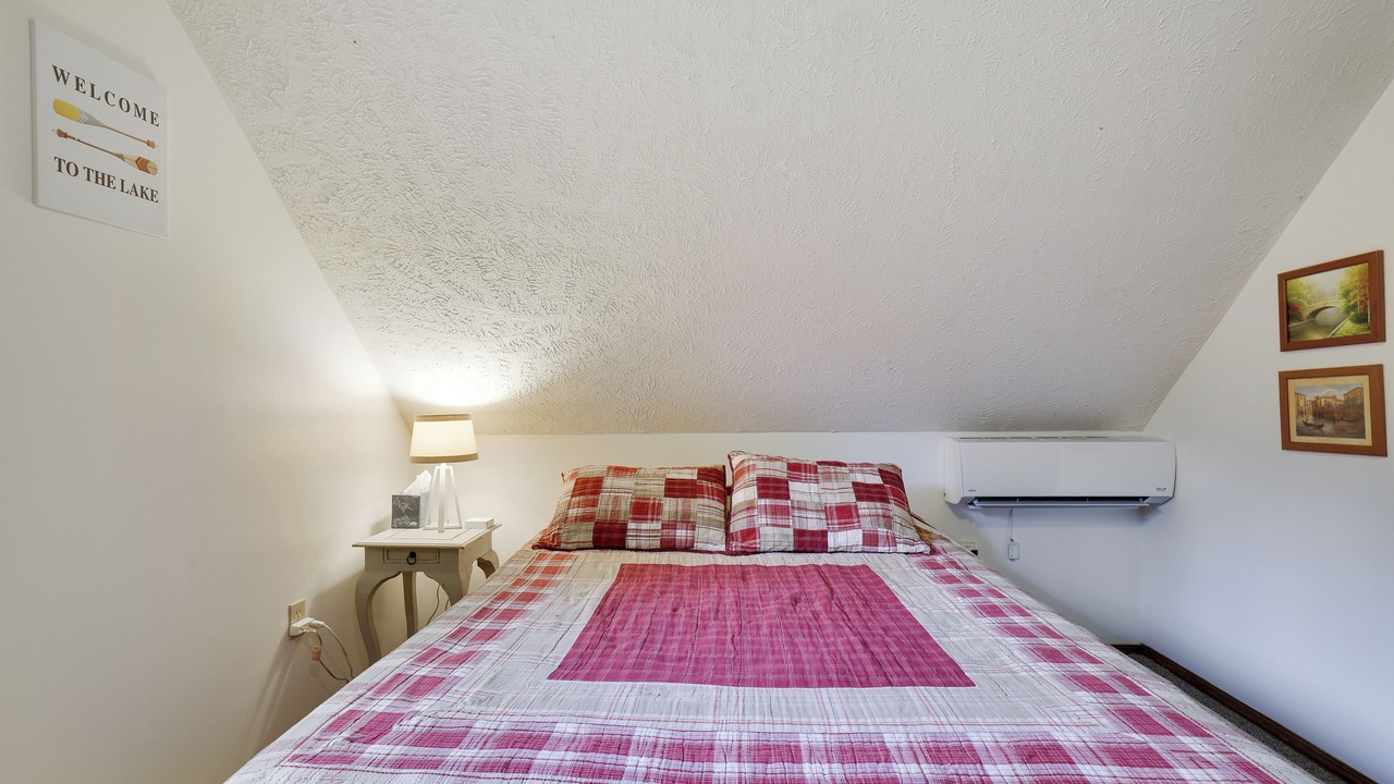 Photo of Bedroom in Tobyhanna