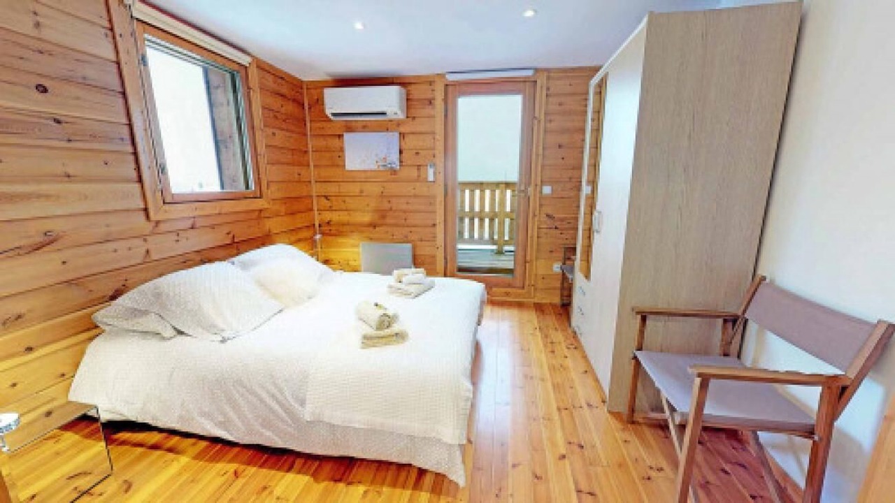 Photo of Bedroom in Les Allues