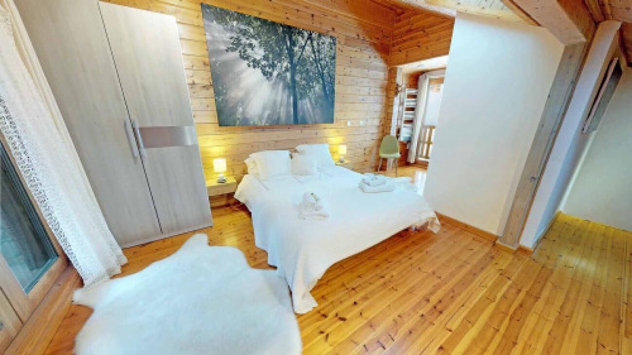 Photo of Bedroom in Les Allues