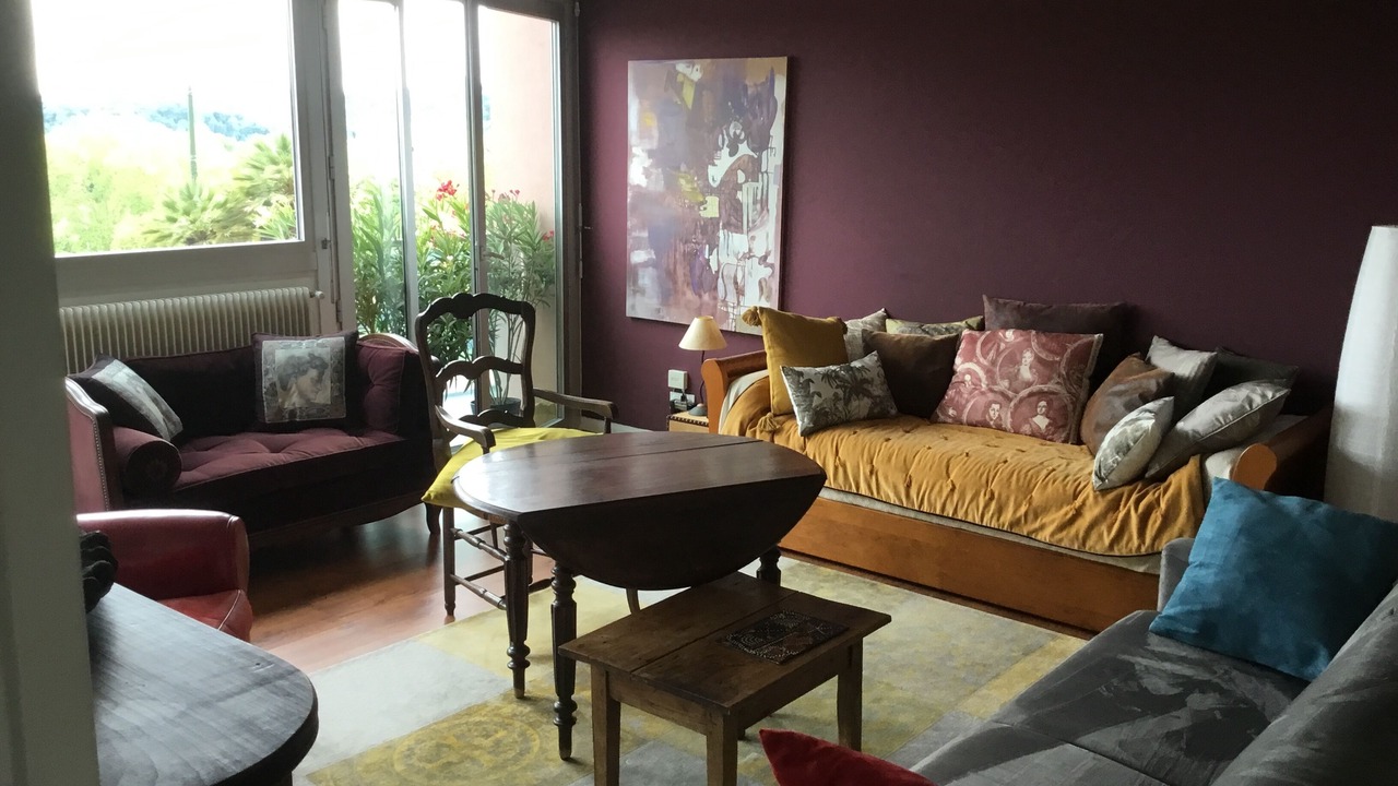 Photo of Livingroom in Centre Ville