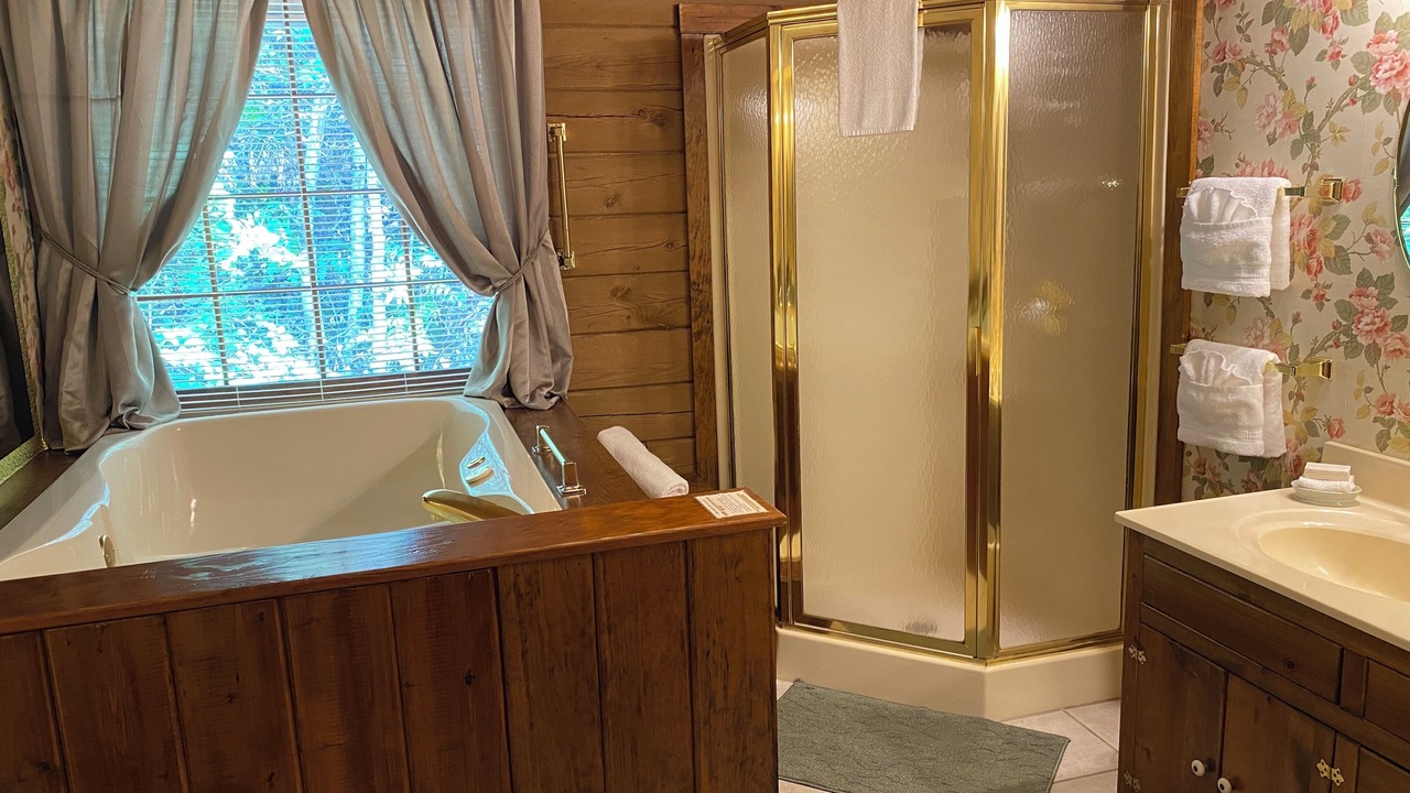 Photo of Bathroom in Pigeon Forge