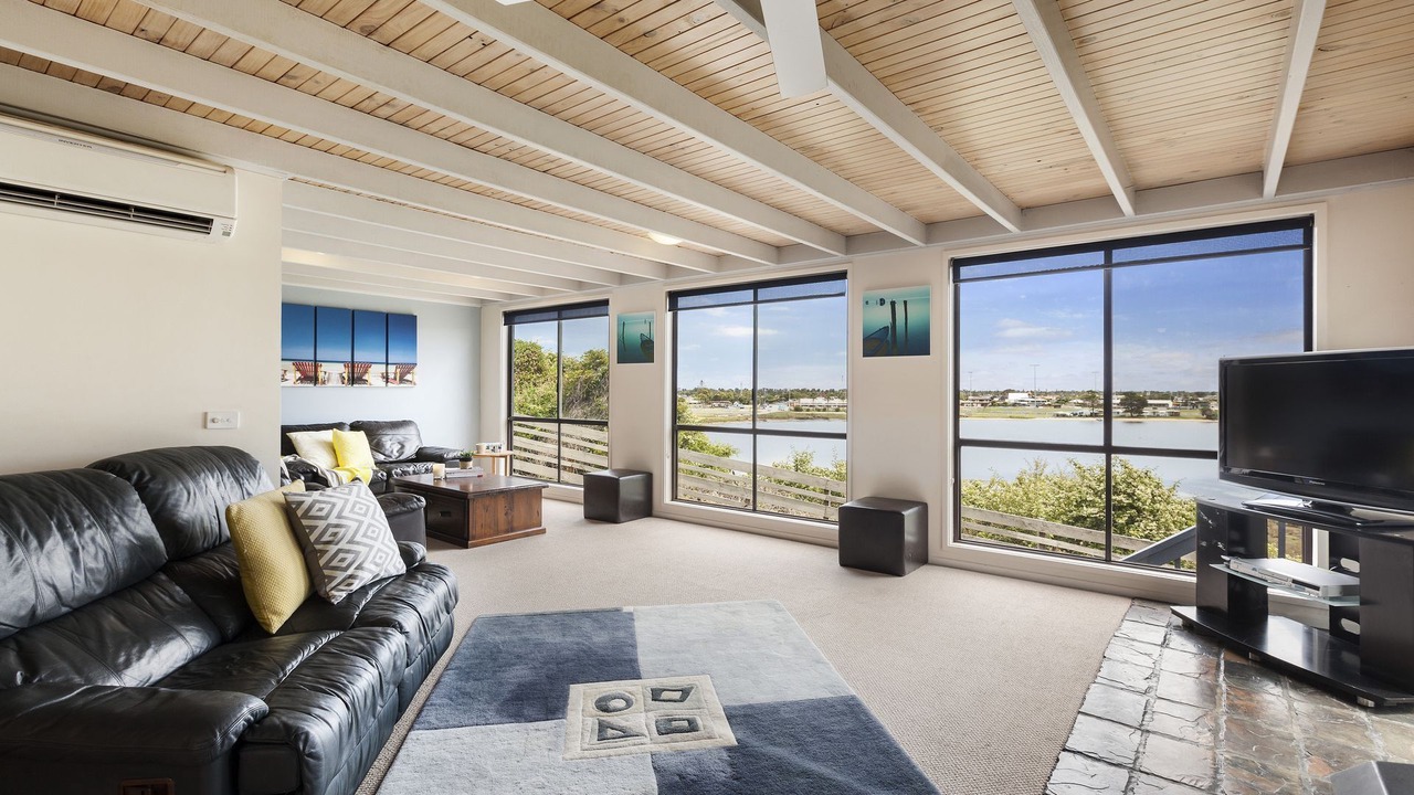 Photo of Livingroom in Lakes Entrance