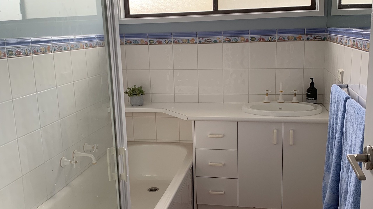 Photo of Bathroom in Lakes Entrance
