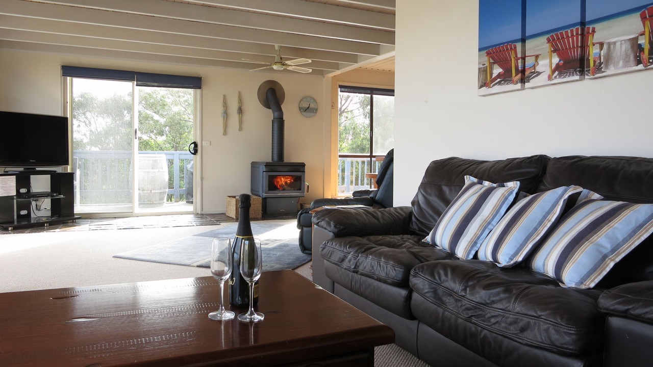 Photo of Livingroom in Lakes Entrance
