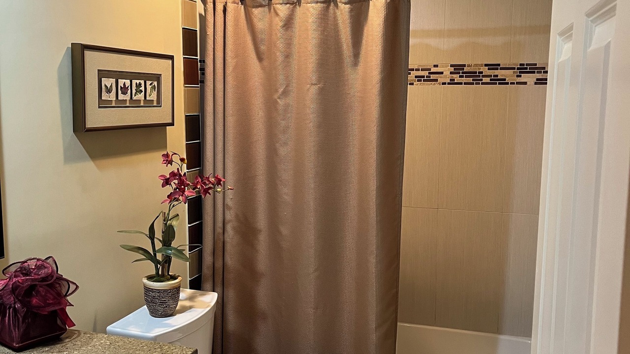 Photo of Bathroom in Crystal