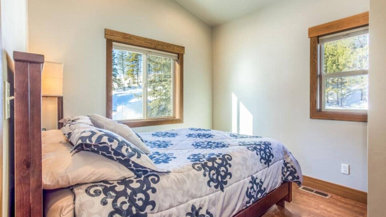 Photo of Bedroom in West Glacier