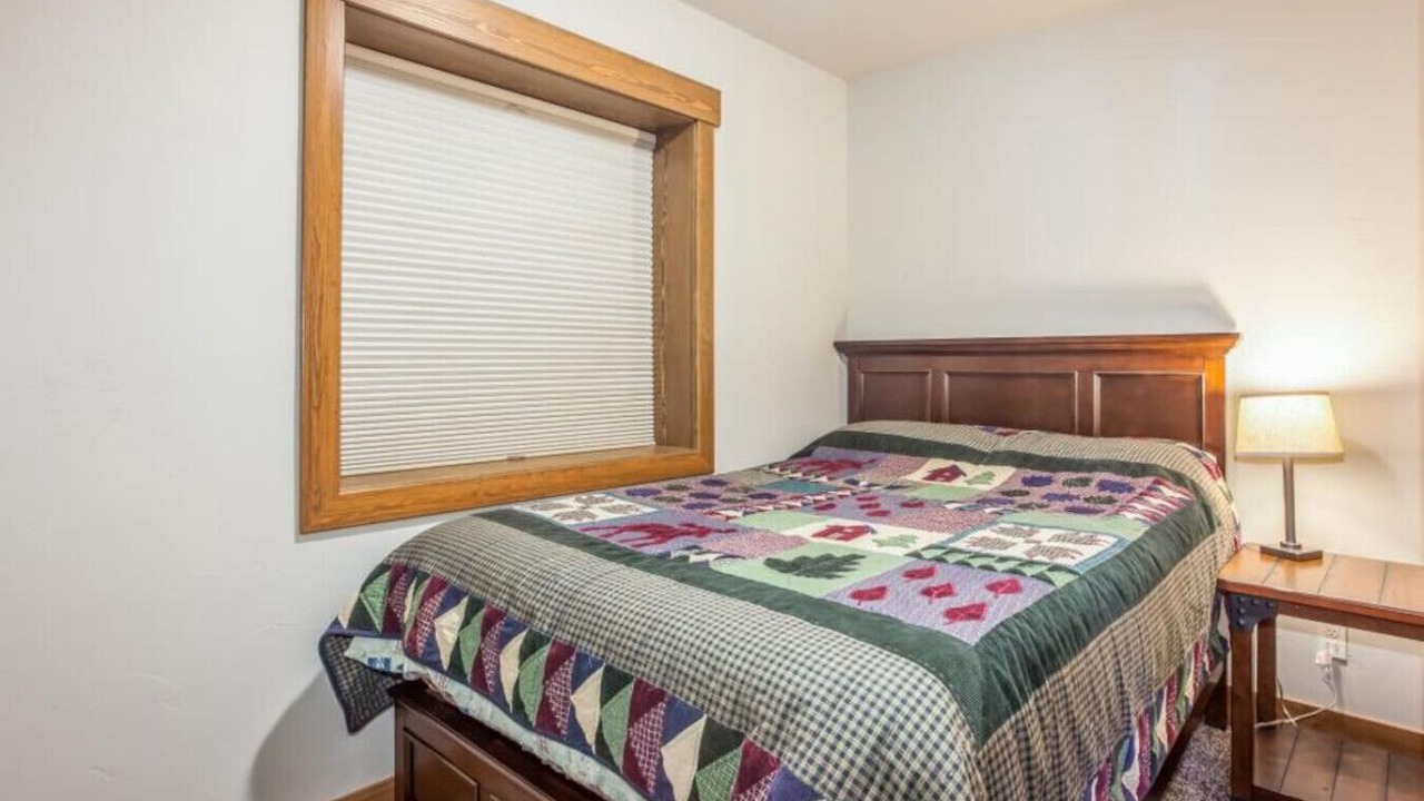 Photo of Bedroom in West Glacier