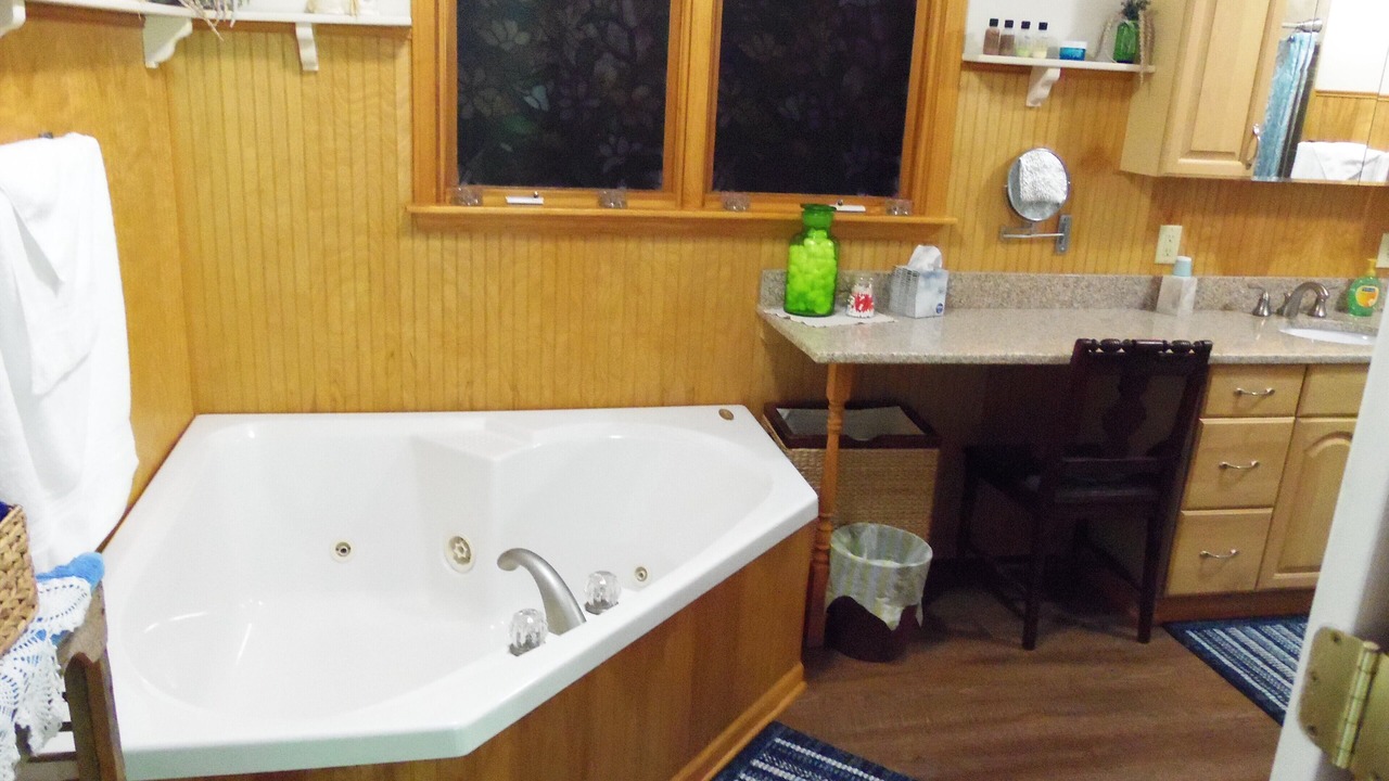 Photo of Bathroom in Cameron