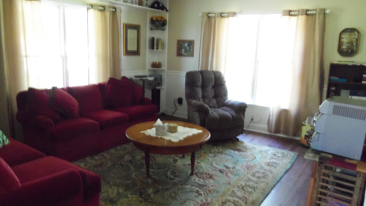 Photo of Livingroom in Cameron