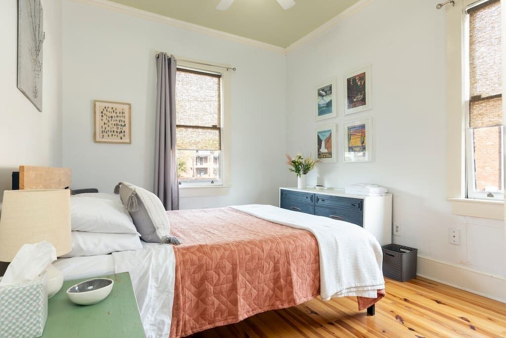 Photo of Bedroom in Beach Institute