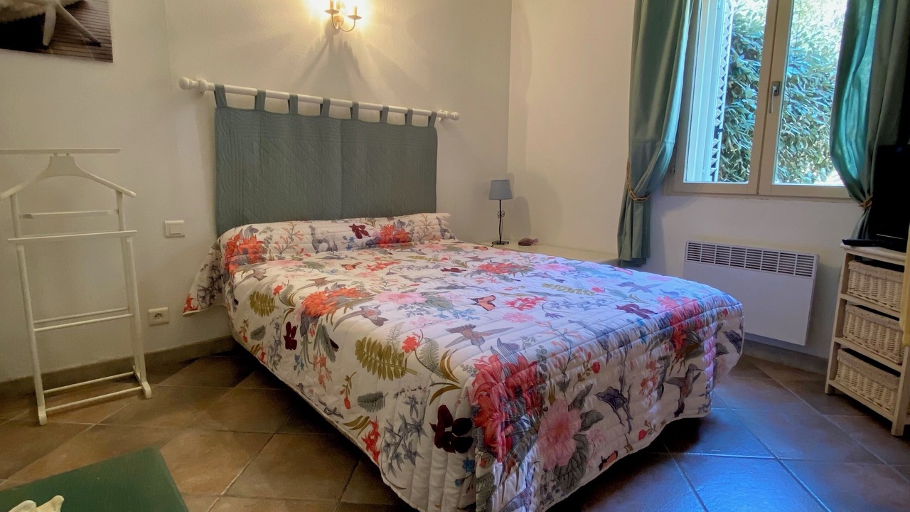 Photo of Bedroom in Sartene