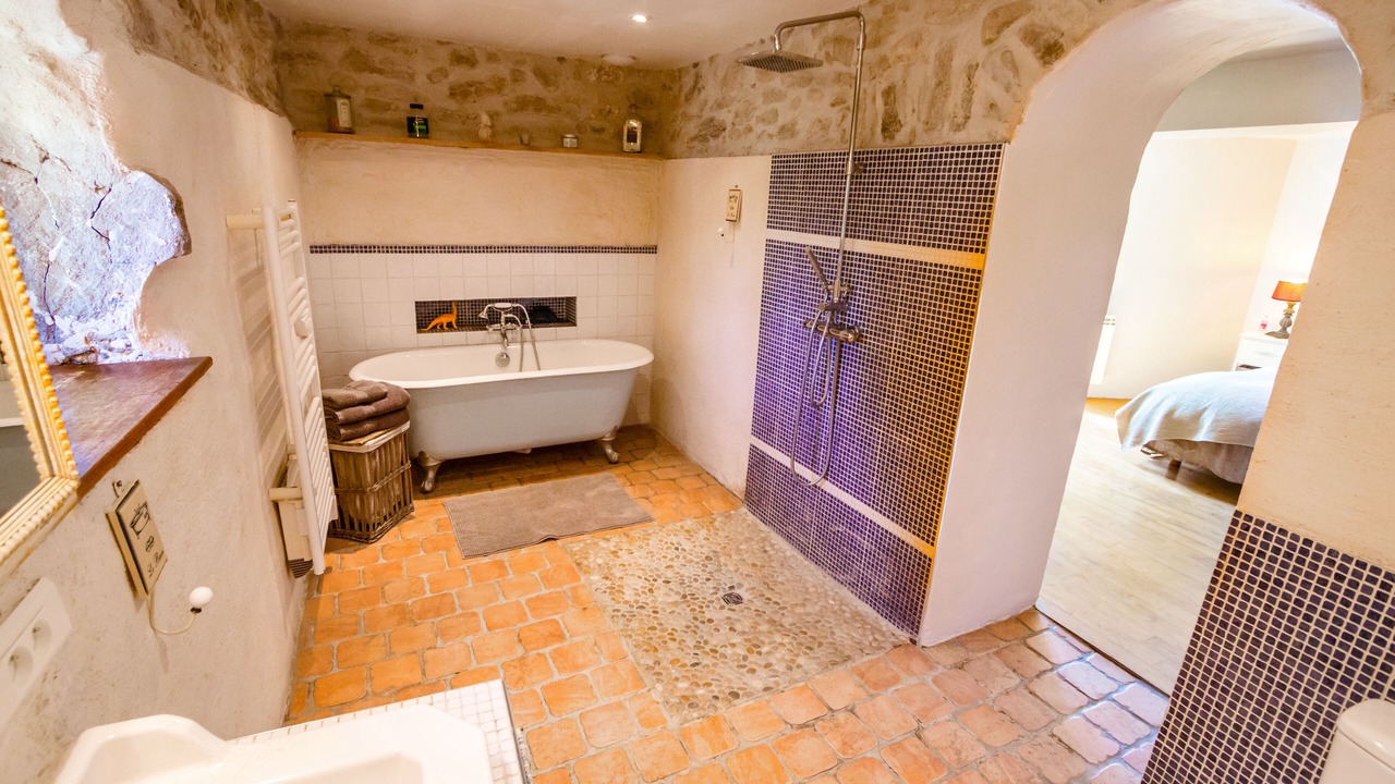 Photo of Bathroom in Montolieu