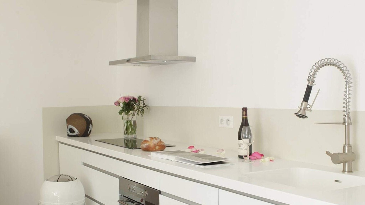 Photo of Kitchen in Saint Nicolas - Charles III - Ville vieille - Trois Maisons - Leopold