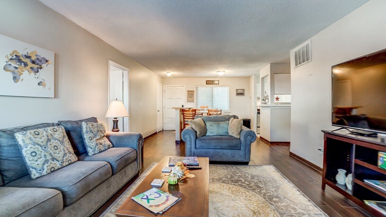 Photo of Livingroom in South Tulsa