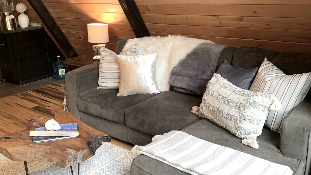 Photo of Livingroom in Ashford