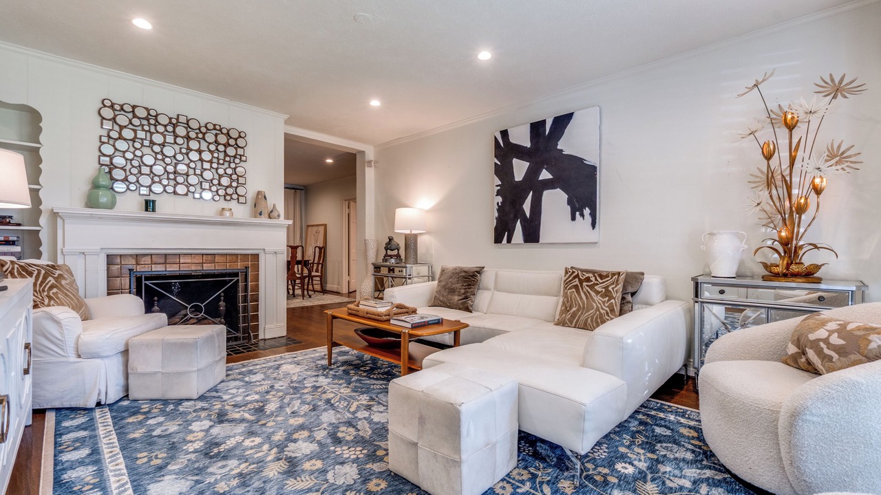 Photo of Livingroom in Oak Lawn
