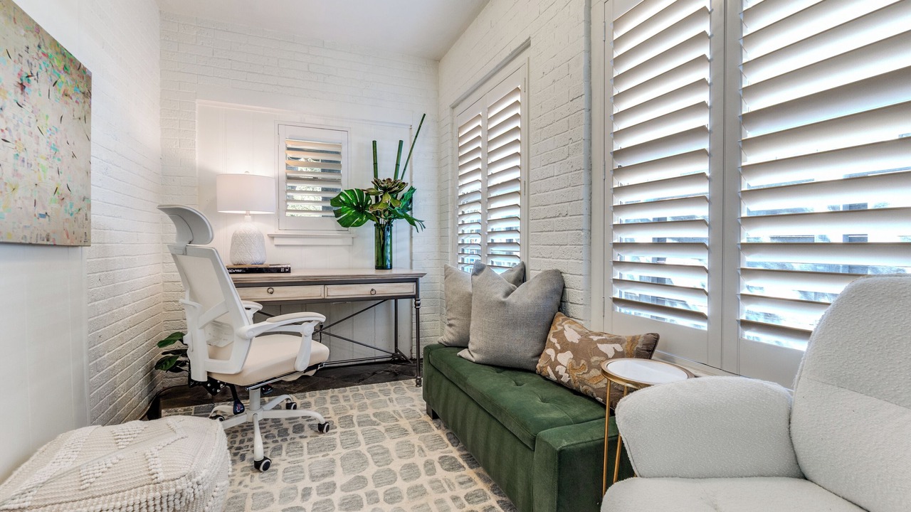 Photo of Livingroom in Oak Lawn