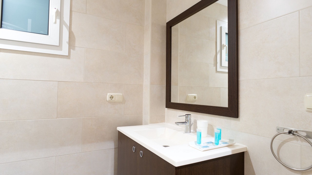 Photo of Bathroom in Gros