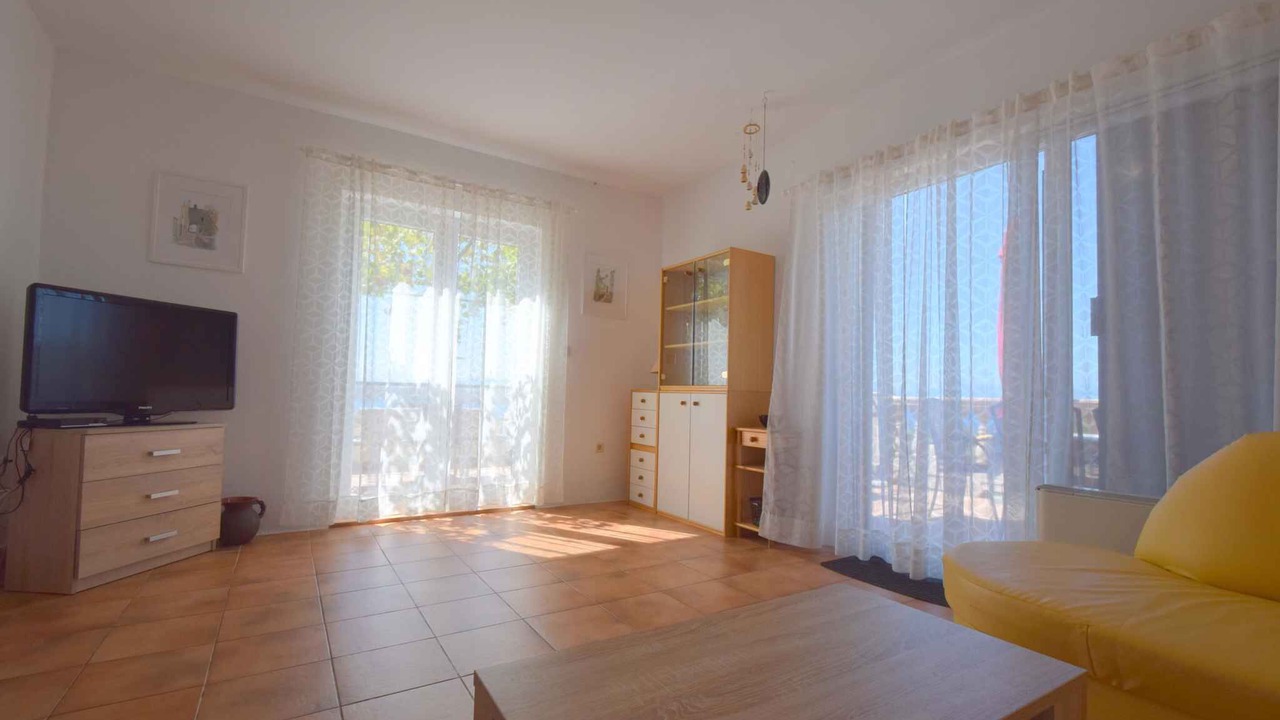 Photo of Livingroom in Omisalj