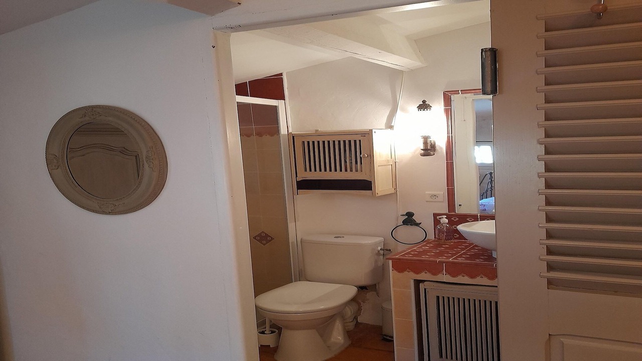 Photo of Bathroom in Viens
