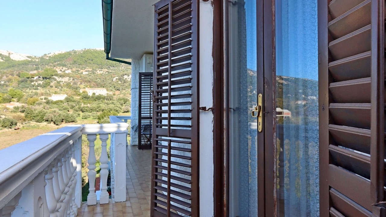 Photo of Patio Balcony in Mundanije