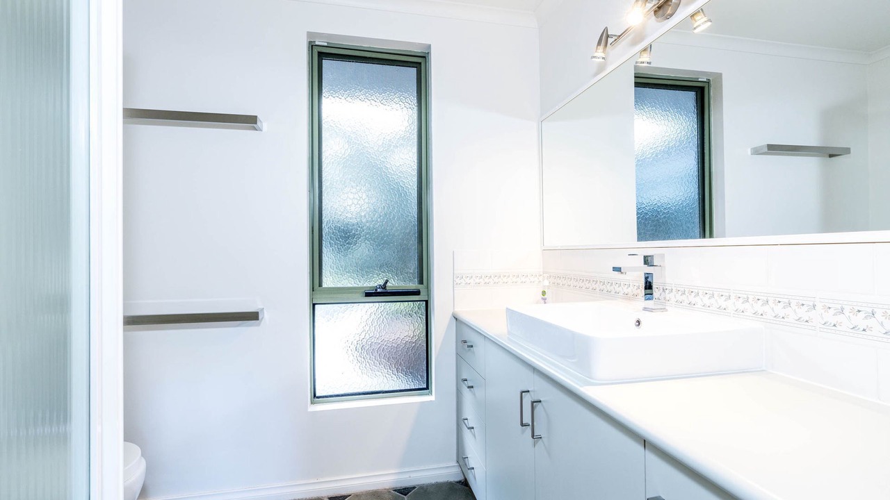 Photo of Bathroom in Inverloch