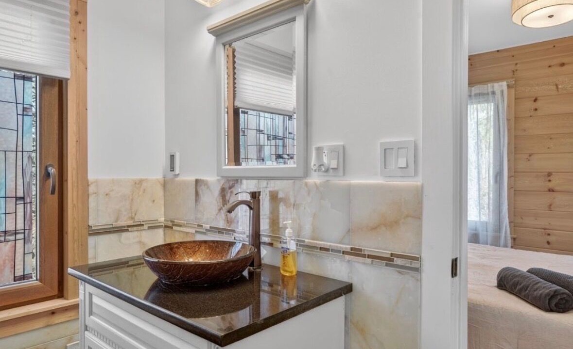 Photo of Bathroom in Hunter