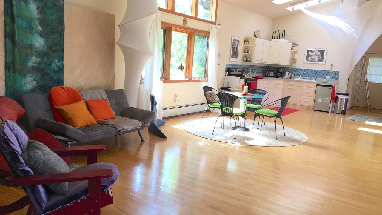 Photo of Livingroom in Ulster Park