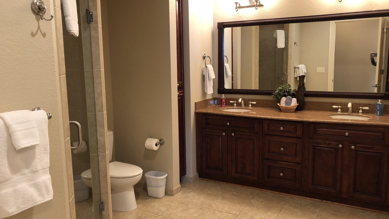 Photo of Bathroom in Branson