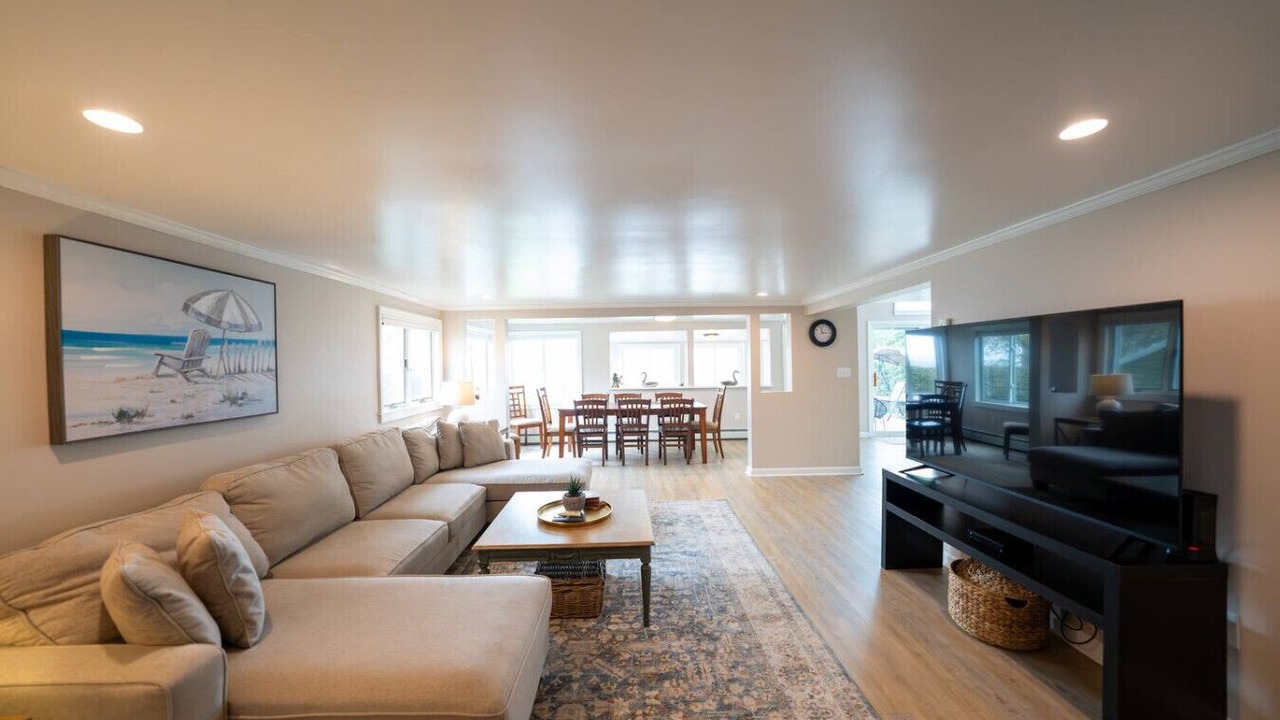 Photo of Livingroom in Town of Beekmantown