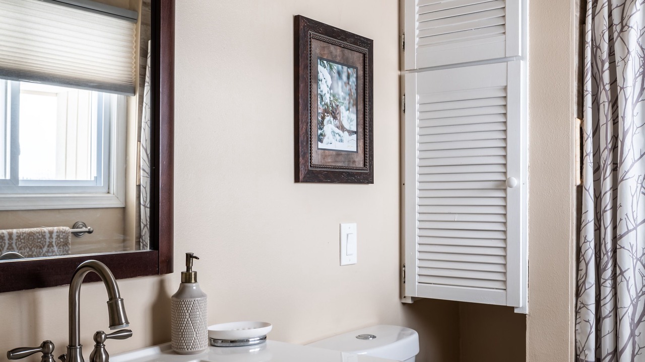 Photo of Bathroom in Four Corners