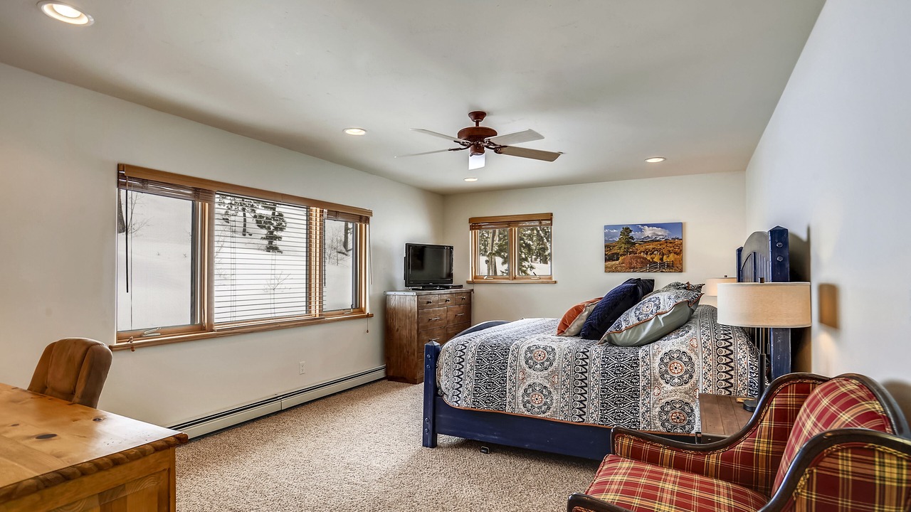 Photo of Bedroom in Columbine Lake