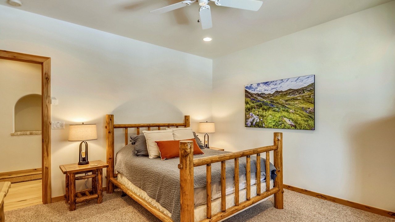 Photo of Bedroom in Columbine Lake