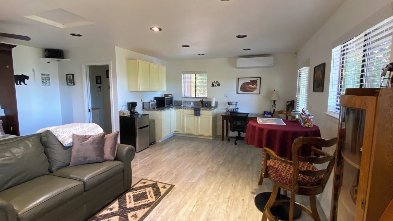 Photo of Livingroom in Nevada City