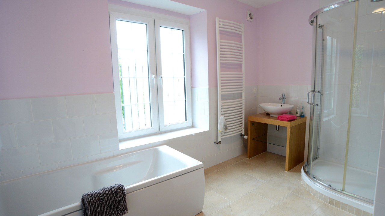 Photo of Bathroom in Desertines