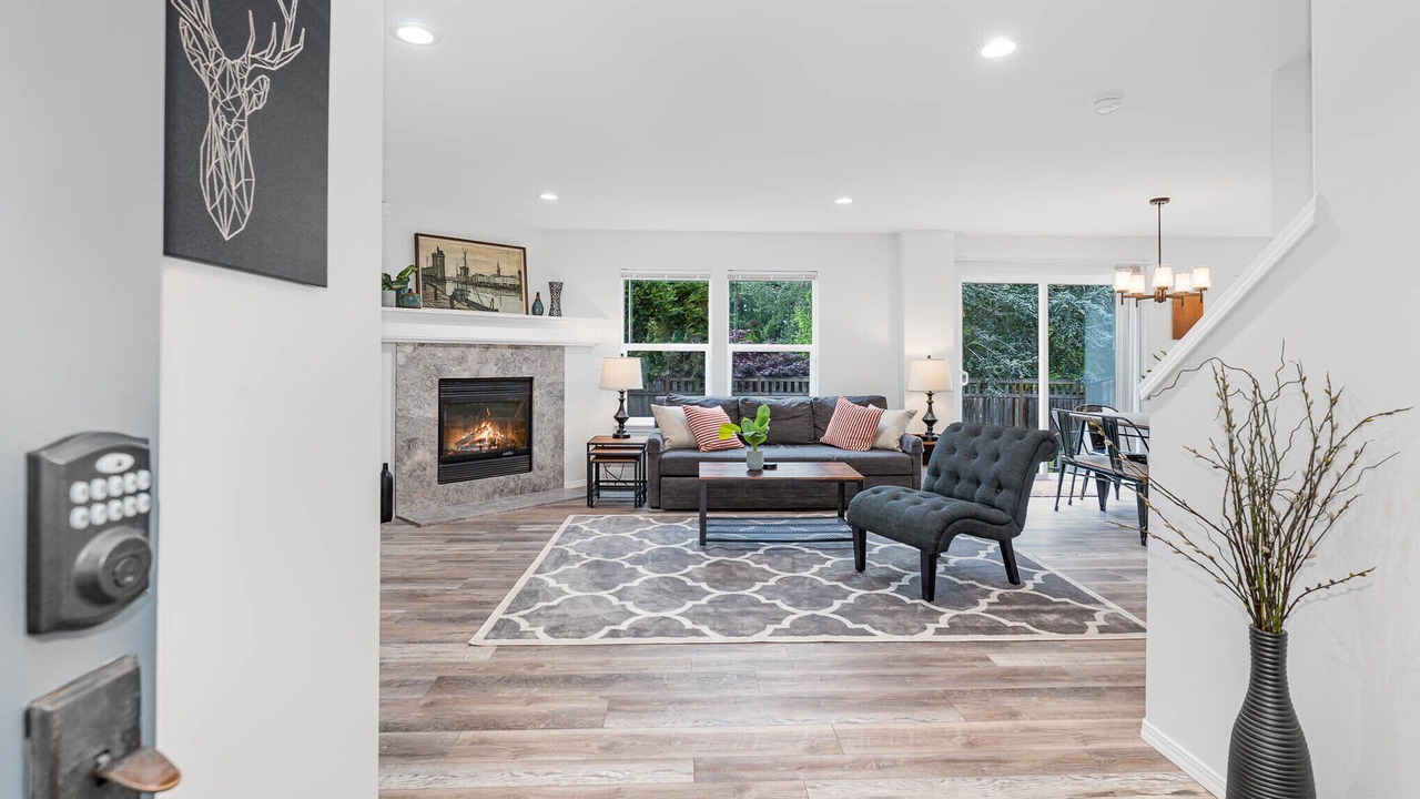 Photo of Livingroom in Maple Valley