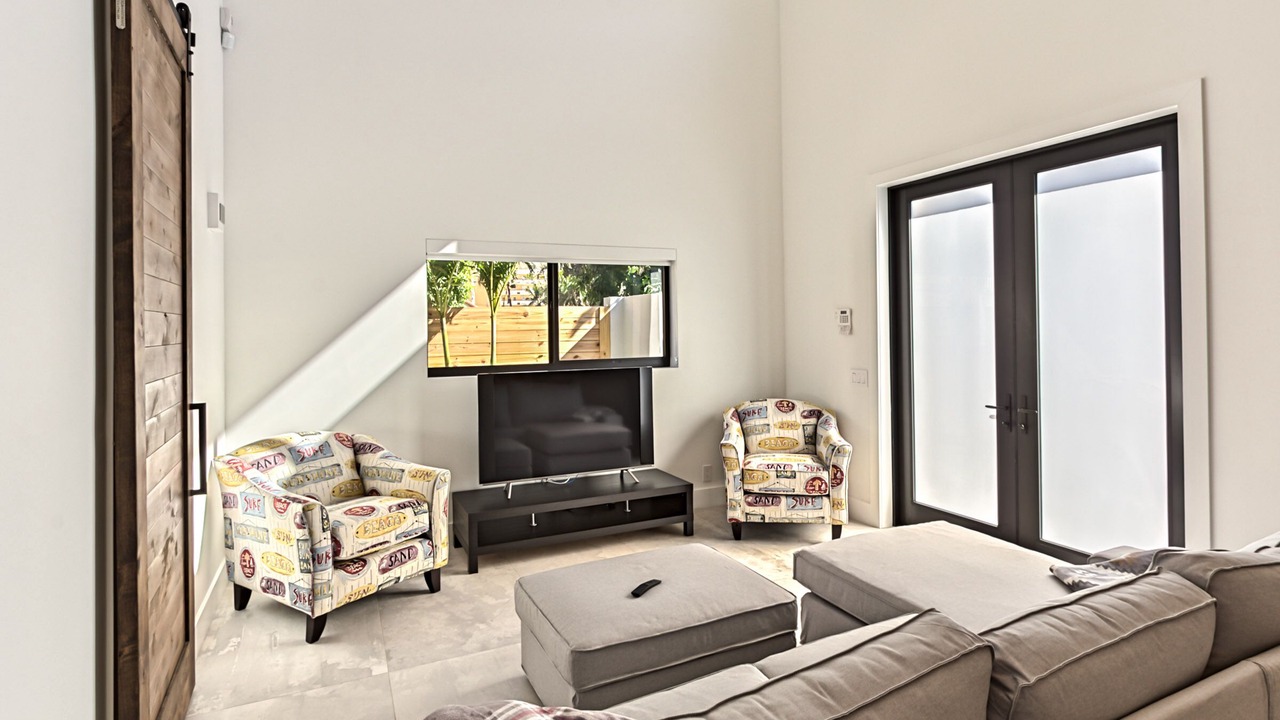Photo of Livingroom in Deerfield Beach