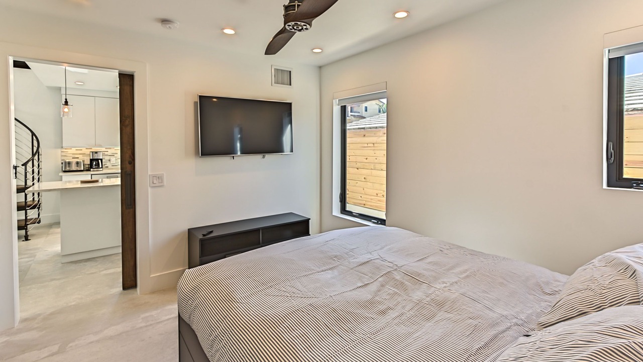 Photo of Bedroom in Deerfield Beach