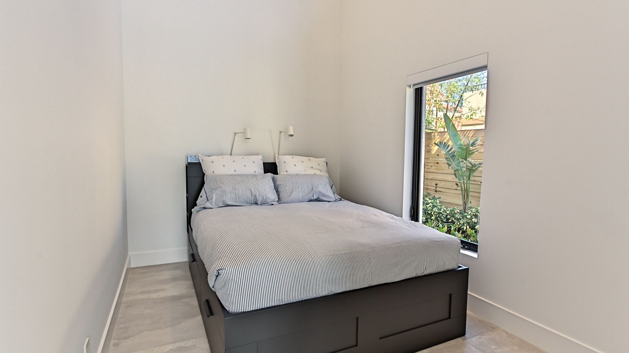 Photo of Bedroom in Deerfield Beach