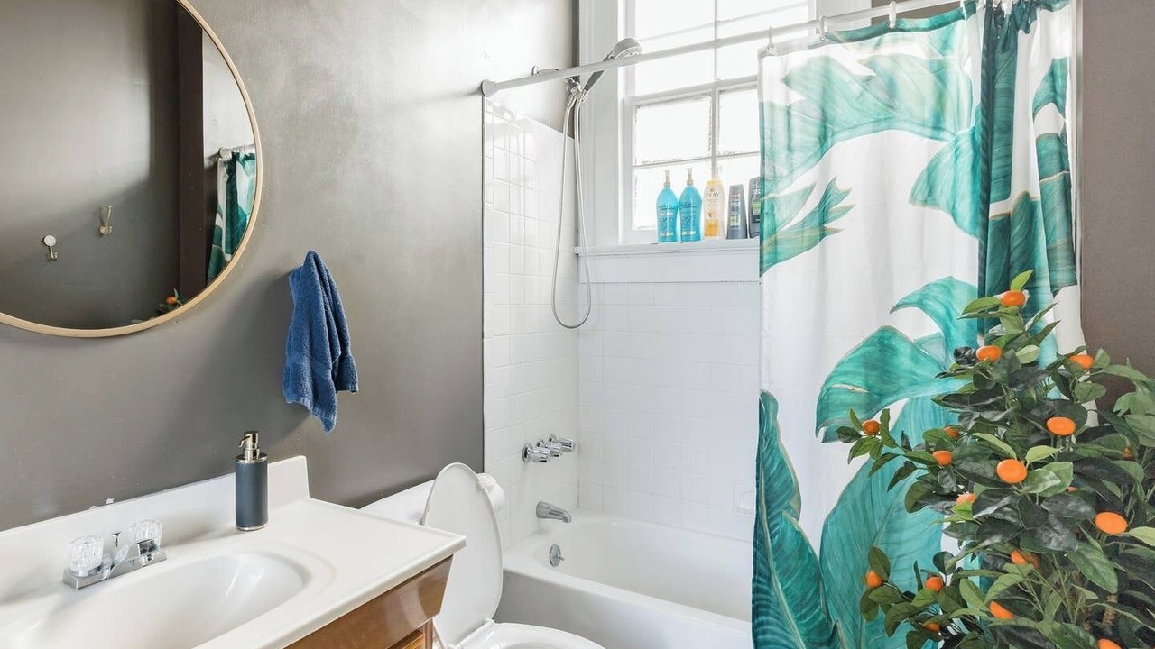 Photo of Bathroom in East Riverside