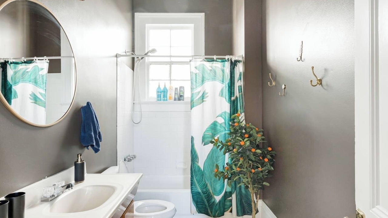 Photo of Bathroom in East Riverside