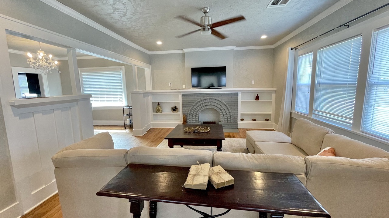Photo of Livingroom in Corridor South