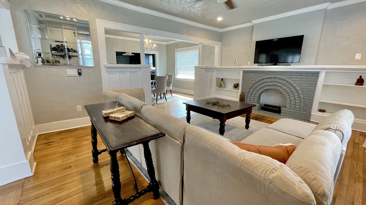 Photo of Livingroom in Corridor South