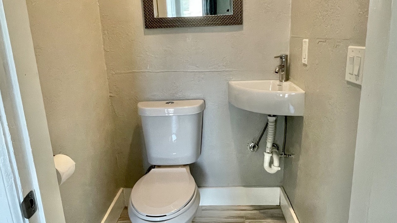 Photo of Bathroom in Corridor South